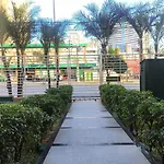 Confortavel Apartamento De 2 Quartos A 100M Da Beira Mar